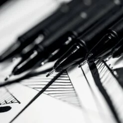 MOLOTOW BLACLINER ETUI SET 2 4PCS -Modèles Figurines Boutique feutre molotow blackliner gamme stylo precision 1