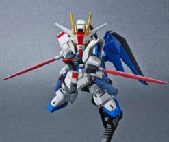 BANDAI GUN82949 GUNPLA SD GUNDAM CROSS SILHOUETTE FREEDOM GUNDAM -Modèles Figurines Boutique sdgcs008 freedom gundam 3